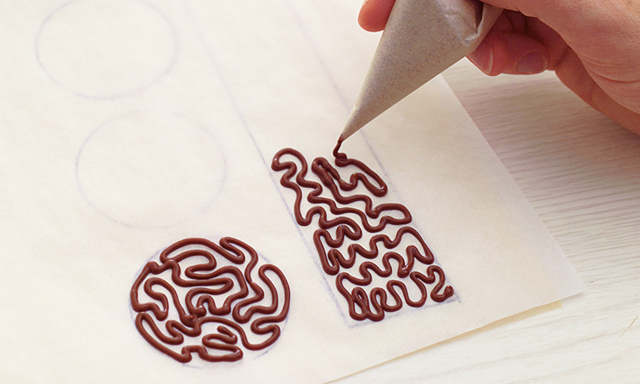 Décorations en chocolat déposer