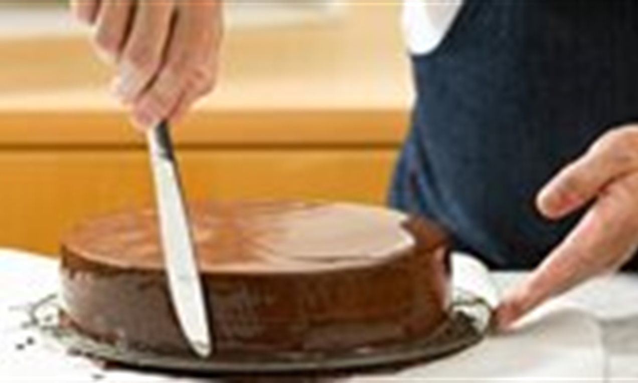 Picture - Torte überziehen 4